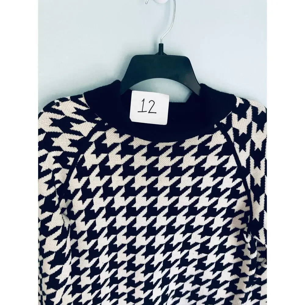 Worth New York 100% Wool Sweater Small Black and White